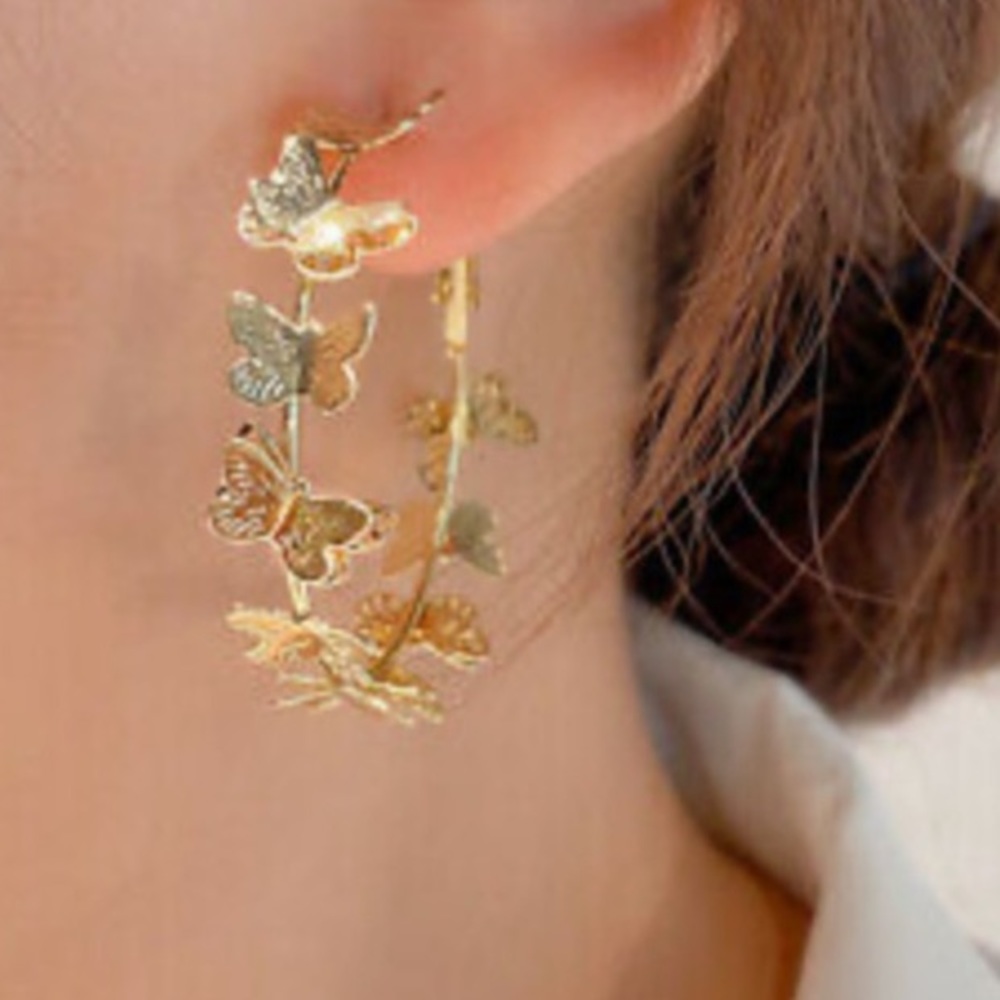 New 18k gold plated butterflies hoop earrings - Picture 2 of 4